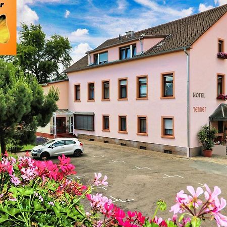 فندق هوتل تينر Neustadt an der Weinstraße المظهر الخارجي الصورة
